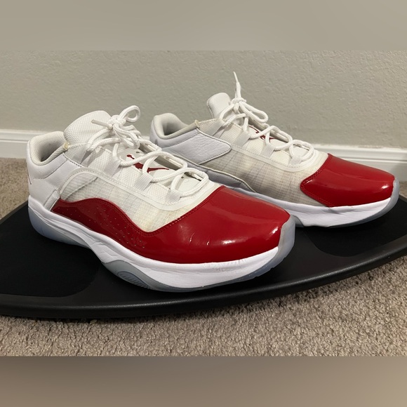 Jordan AJ 11 Comfort Low - Picture 3 of 6